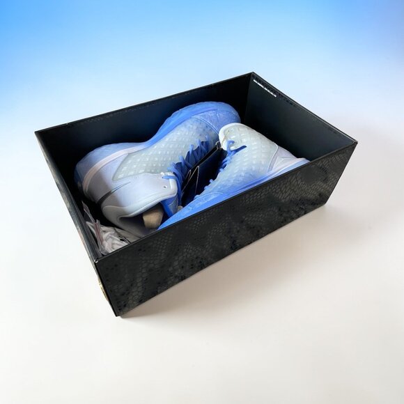 Nike Kobe 3 Protro \'Christmas\' Mens Basketball Shoe Royal Pulse/White IQ5338 400